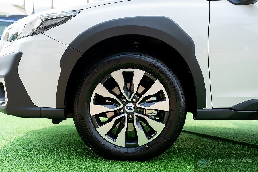 Showroom Subaru