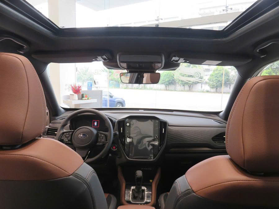 Showroom Subaru